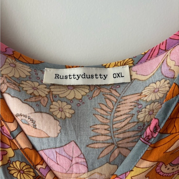 Multicolor Ruffled V-Neck Blouse - Picture 4 of 5